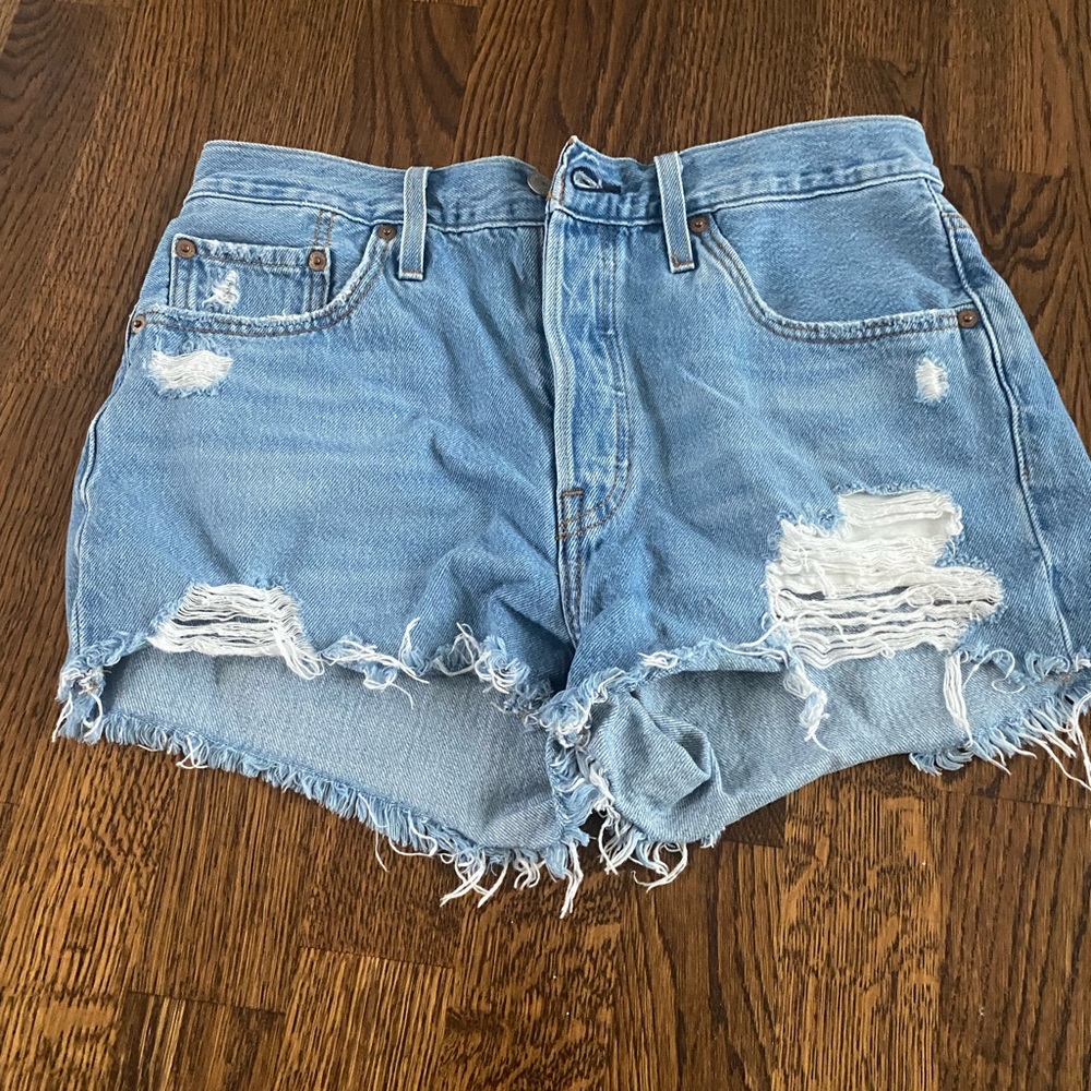 Levi’s 100% cotton high waisted distressed jean shorts